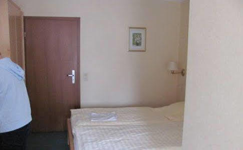 Forstbacher Hof Hilden Extérieur photo